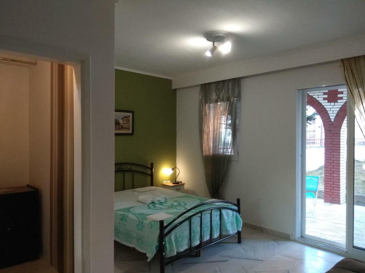 Villa Agnanti Apts And Suites Agio Pnevma ภายนอก รูปภาพ